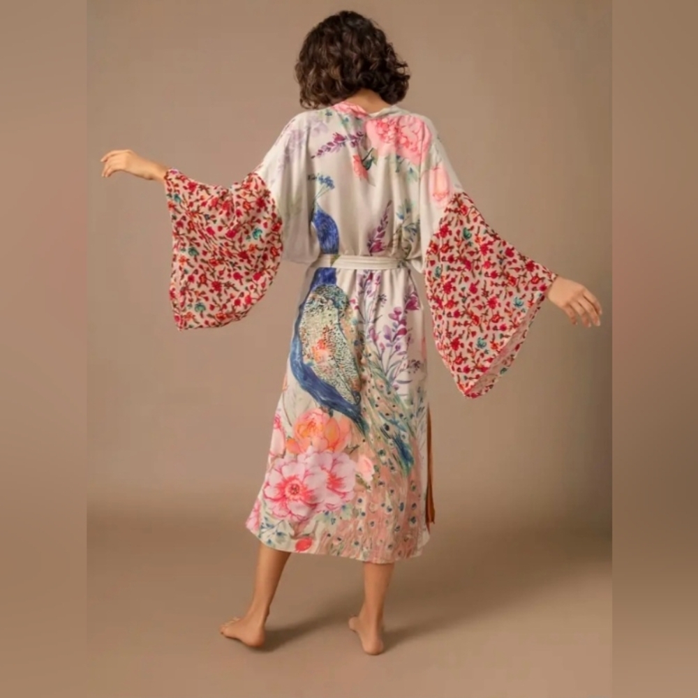 Floral Peacock Satin Robe with Bell Sleeves - White/Pink